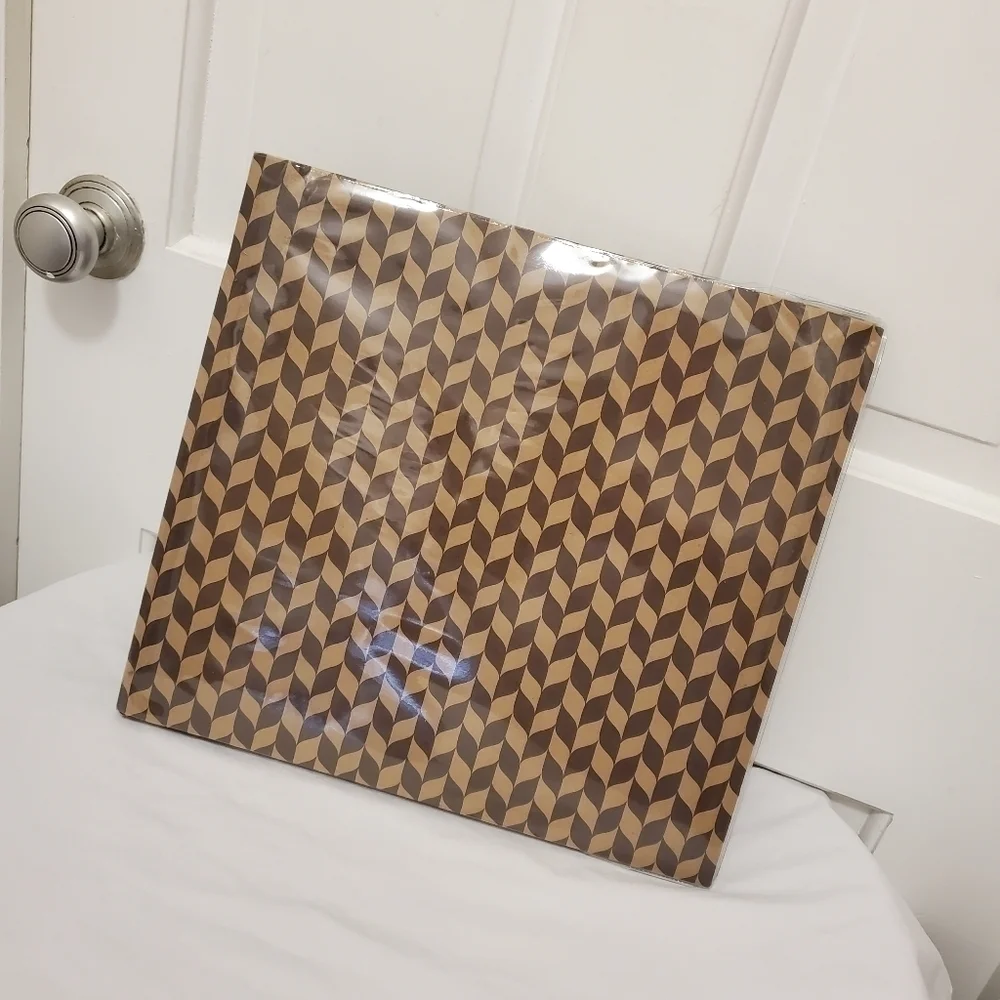 Recollections brown & White 12x12 Scrapbook